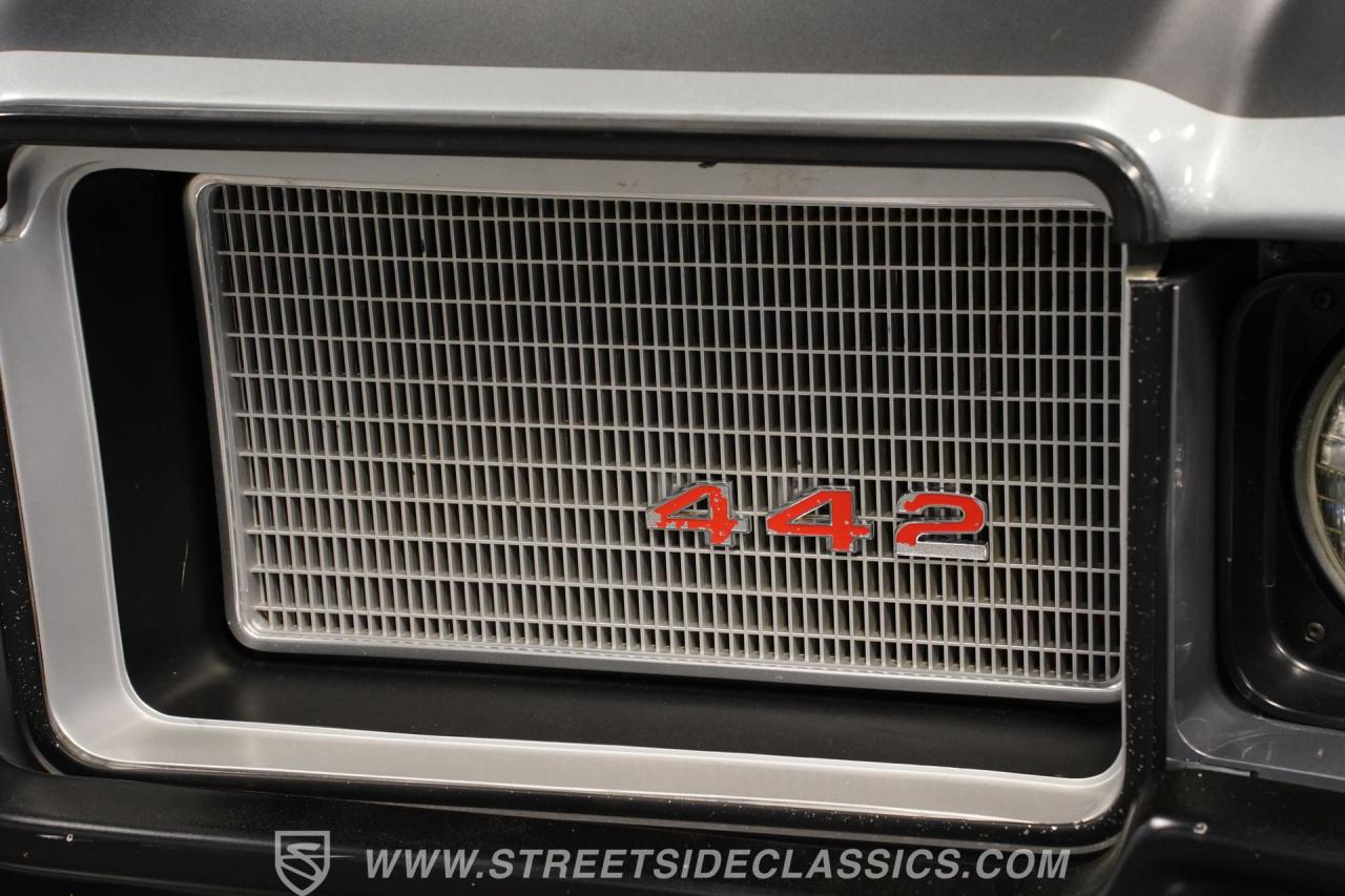 1972 Oldsmobile Cutlass 442 Tribute Restomod