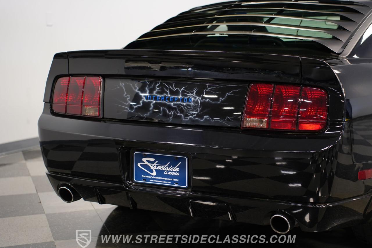 2005 Ford Mustang MRT Interceptor