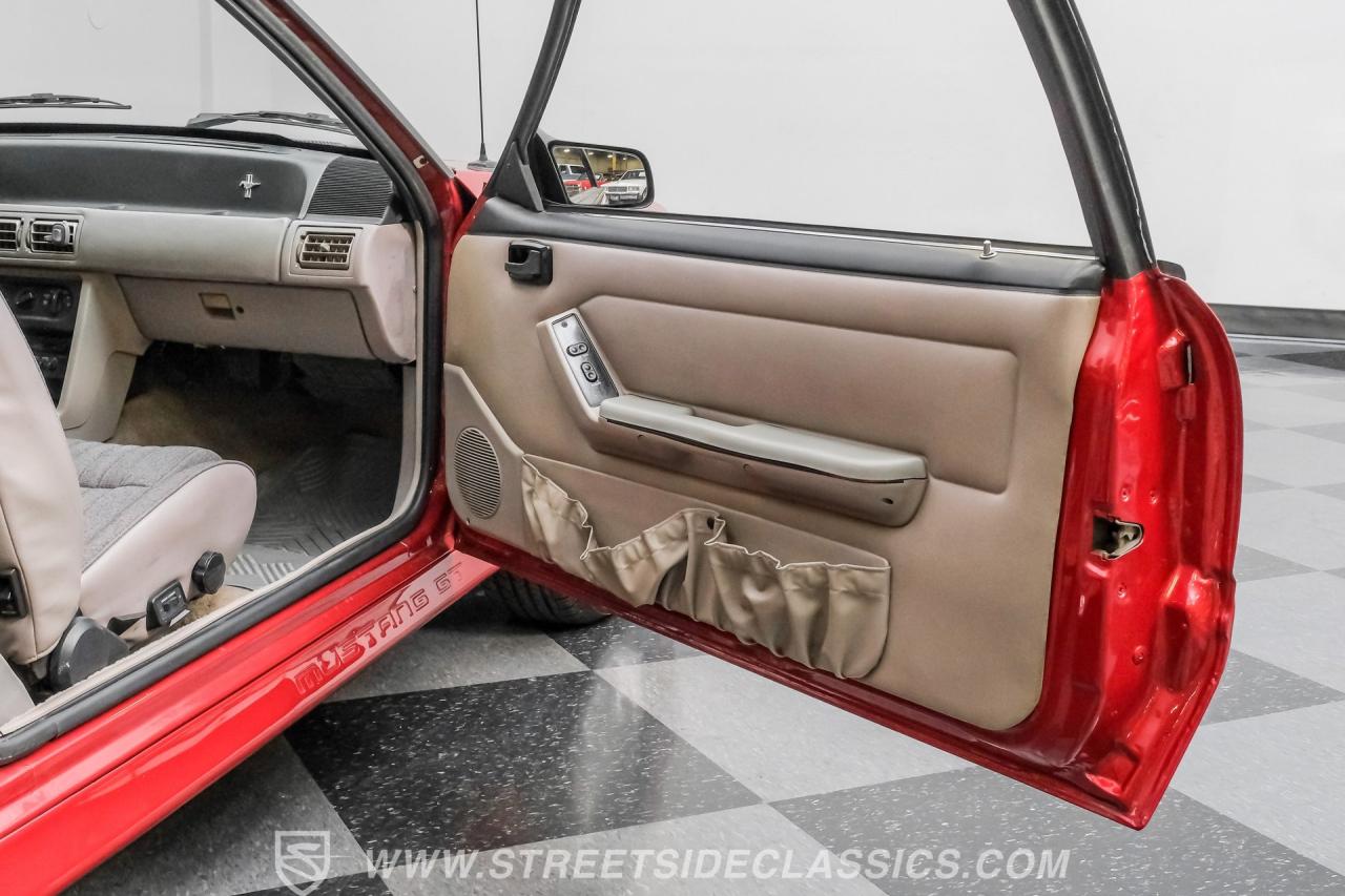 1992 Ford Mustang GT