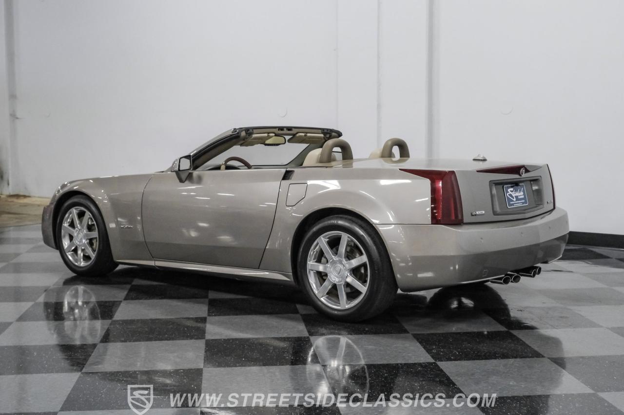 2005 Cadillac XLR