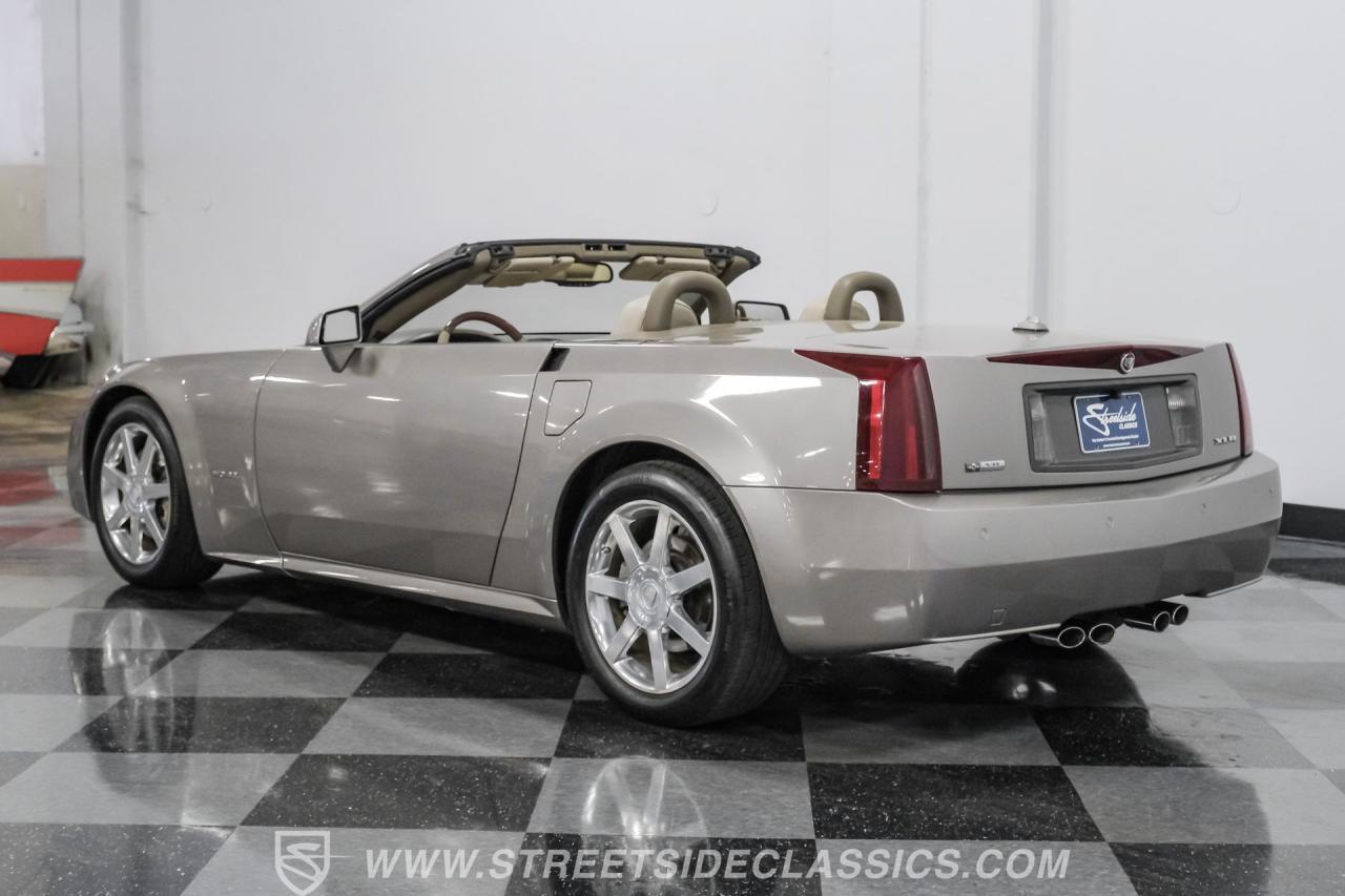2005 Cadillac XLR
