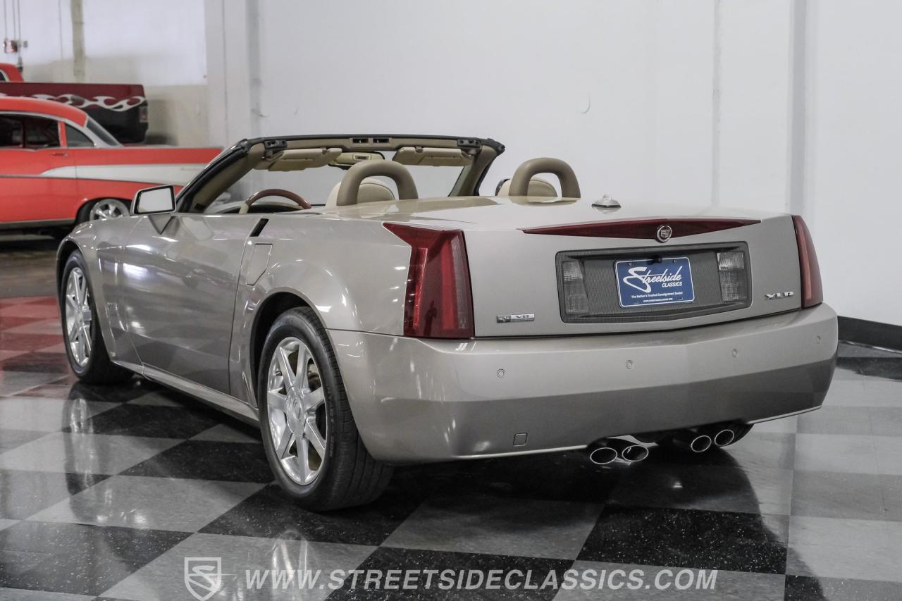 2005 Cadillac XLR