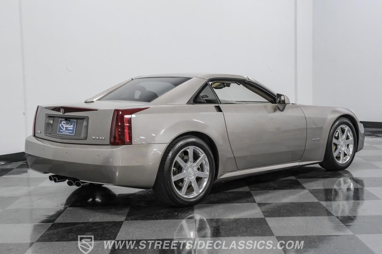 2005 Cadillac XLR