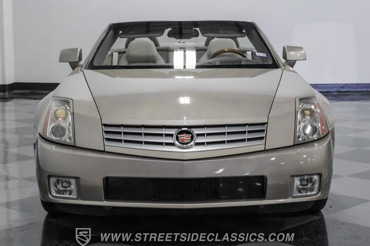 2005 Cadillac XLR