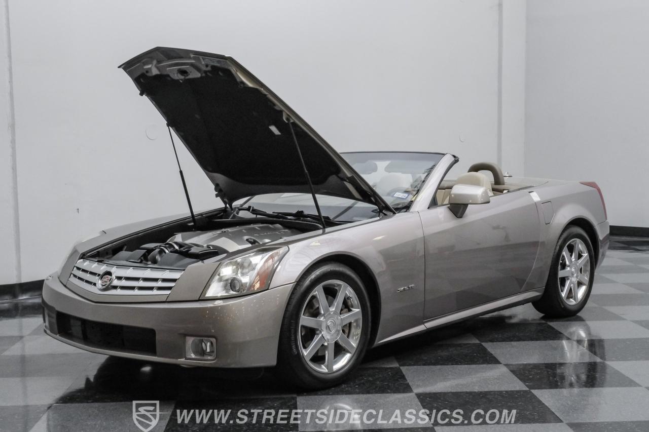 2005 Cadillac XLR