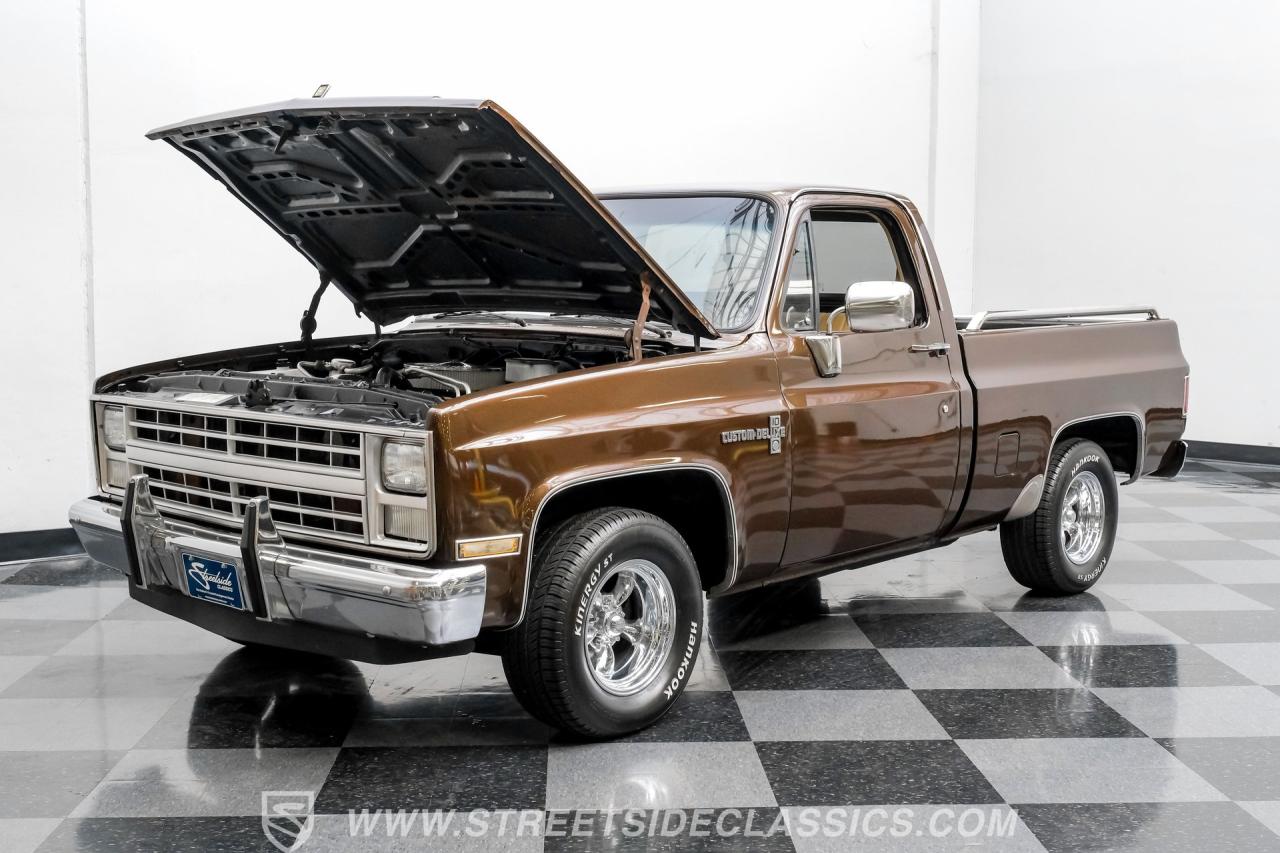 1986 Chevrolet C10 Custom Deluxe
