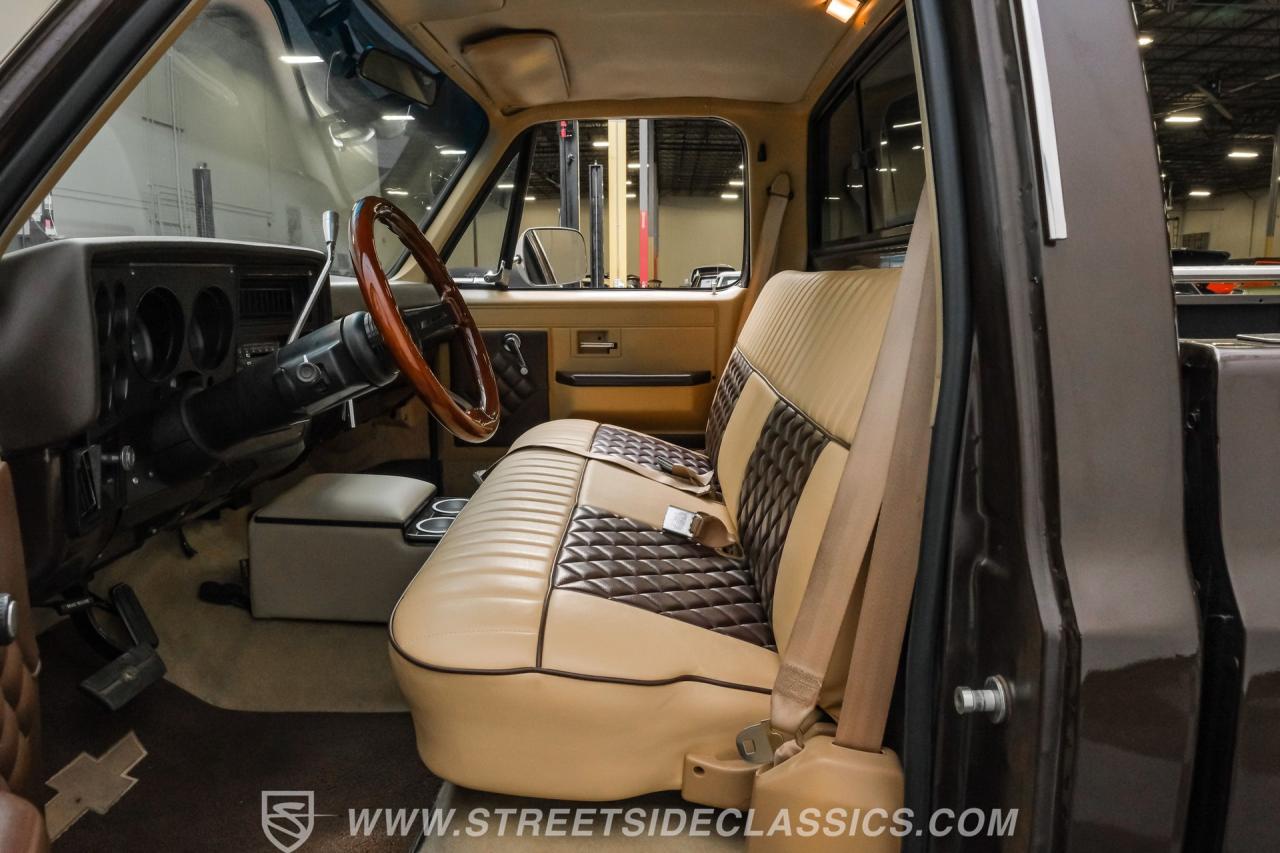 1986 Chevrolet C10 Custom Deluxe