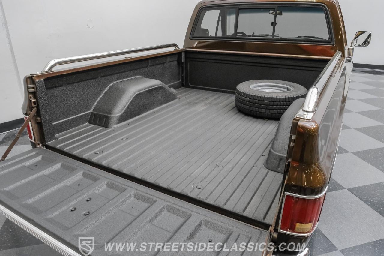 1986 Chevrolet C10 Custom Deluxe