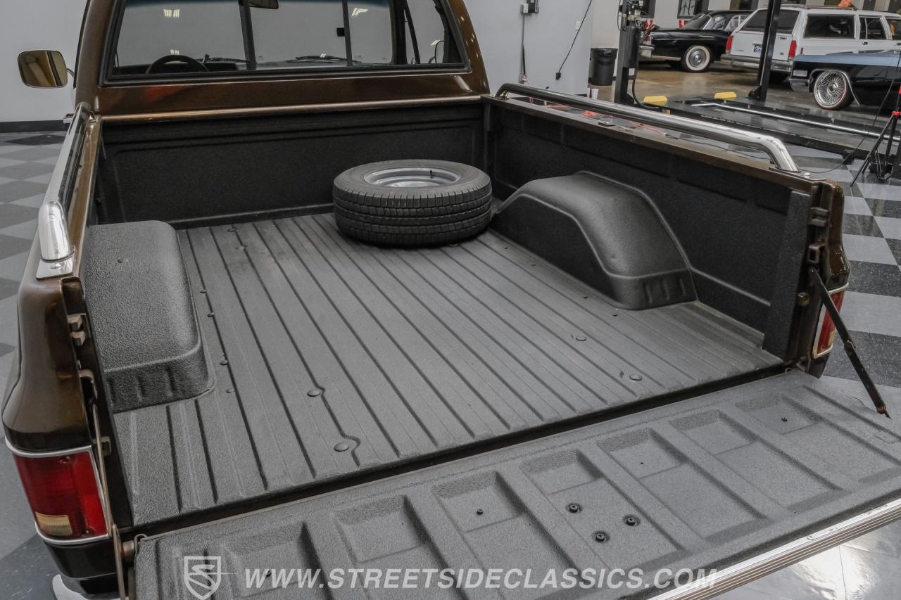 1986 Chevrolet C10 Custom Deluxe