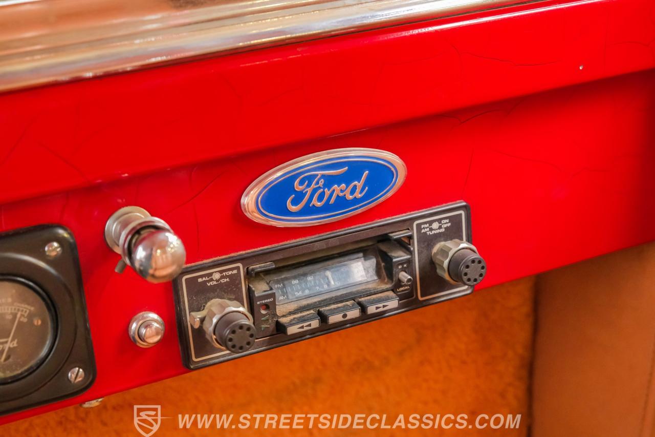 1924 Ford Model T Sedan Street Rod