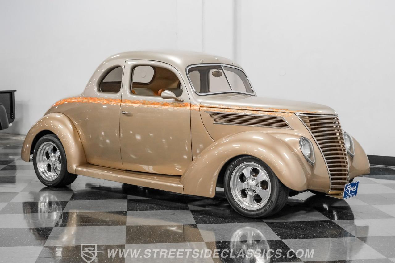 1937 Ford 5-Window Coupe Restomod
