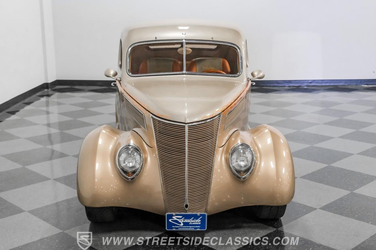 1937 Ford 5-Window Coupe Restomod