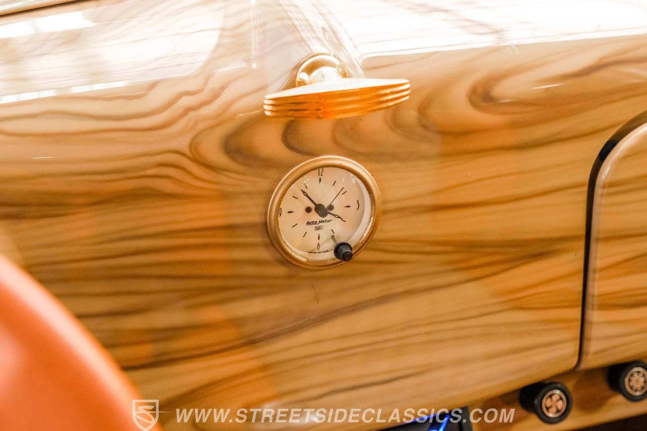 1937 Ford 5-Window Coupe Restomod