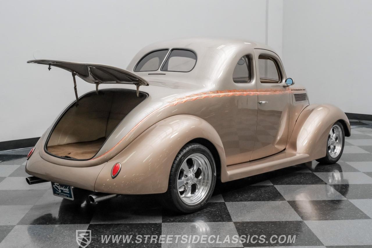 1937 Ford 5-Window Coupe Restomod