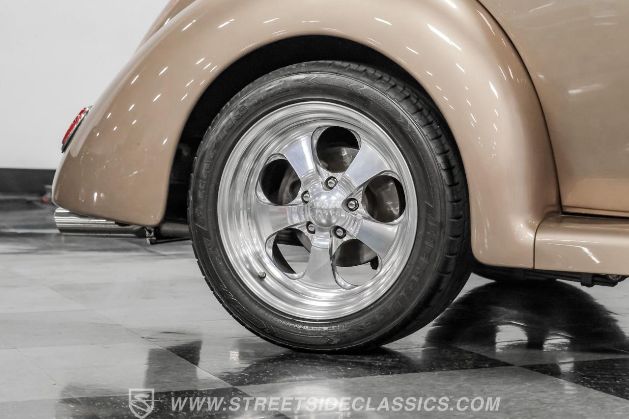 1937 Ford 5-Window Coupe Restomod