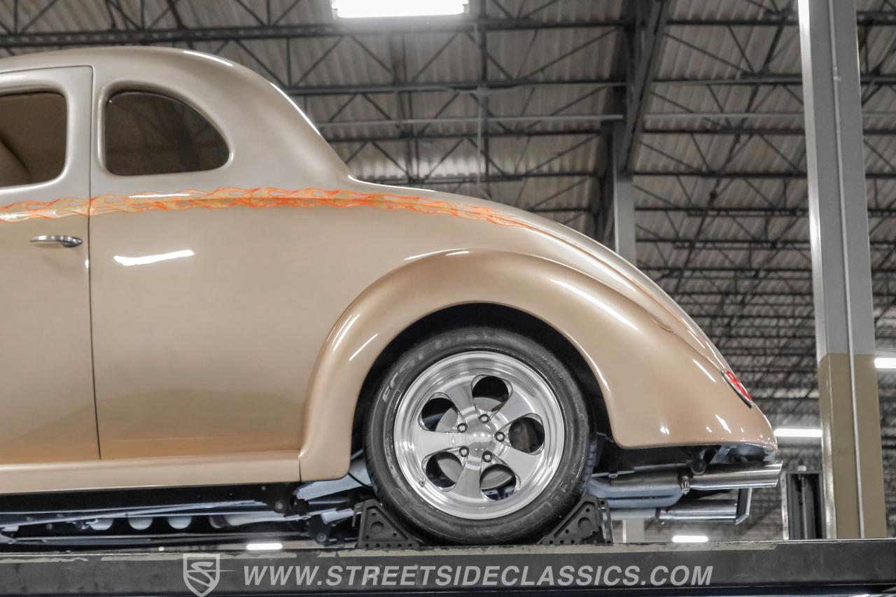 1937 Ford 5-Window Coupe Restomod