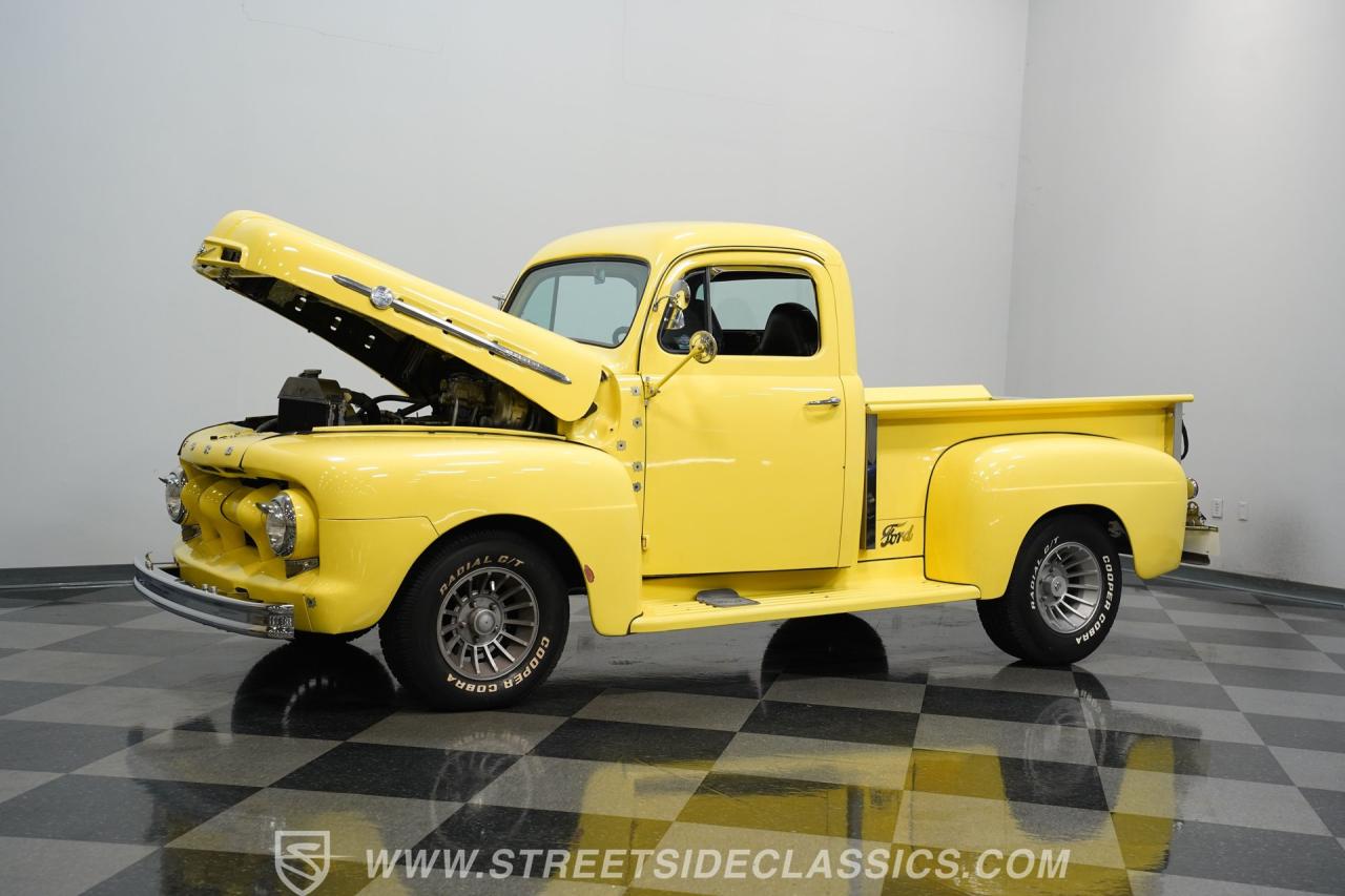 1952 Ford F-1
