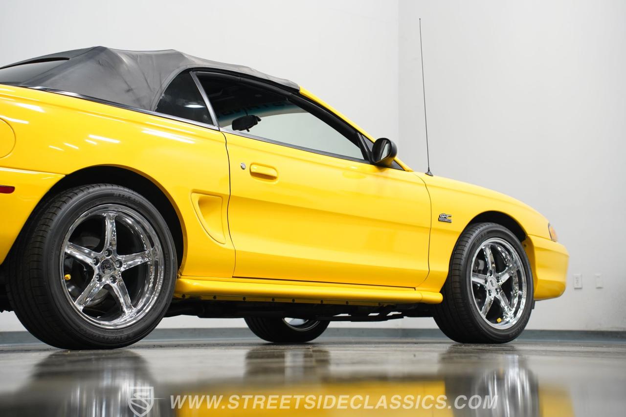 1995 Ford Mustang GT Convertible