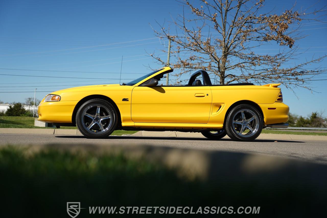 1995 Ford Mustang GT Convertible