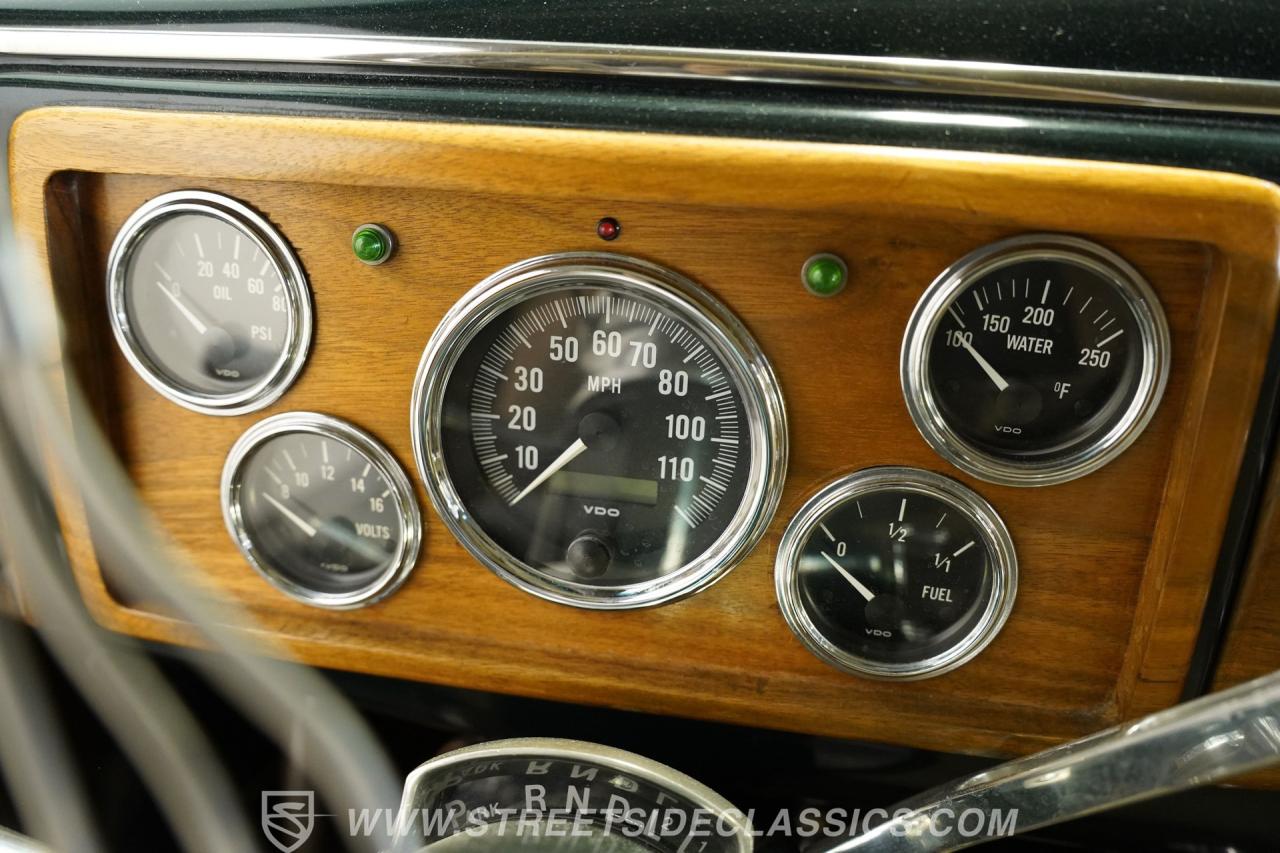 1939 Ford Deluxe Sedan