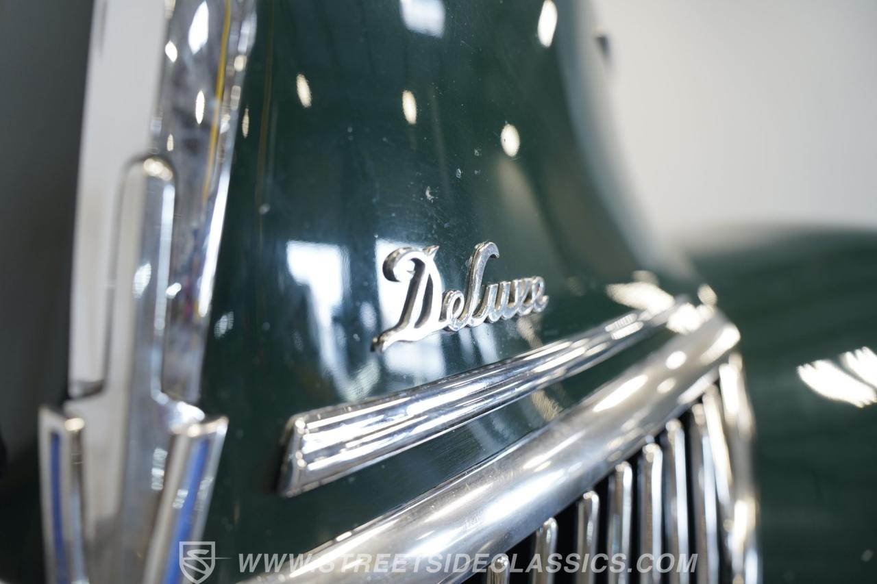 1939 Ford Deluxe Sedan