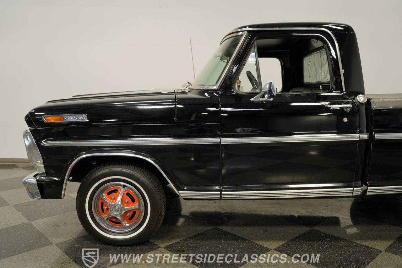 1969 Ford F-100