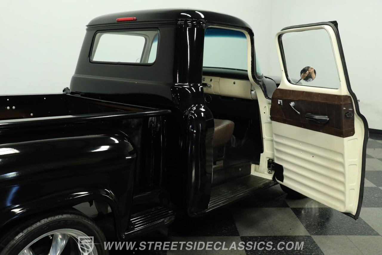 1958 Chevrolet Apache Restomod