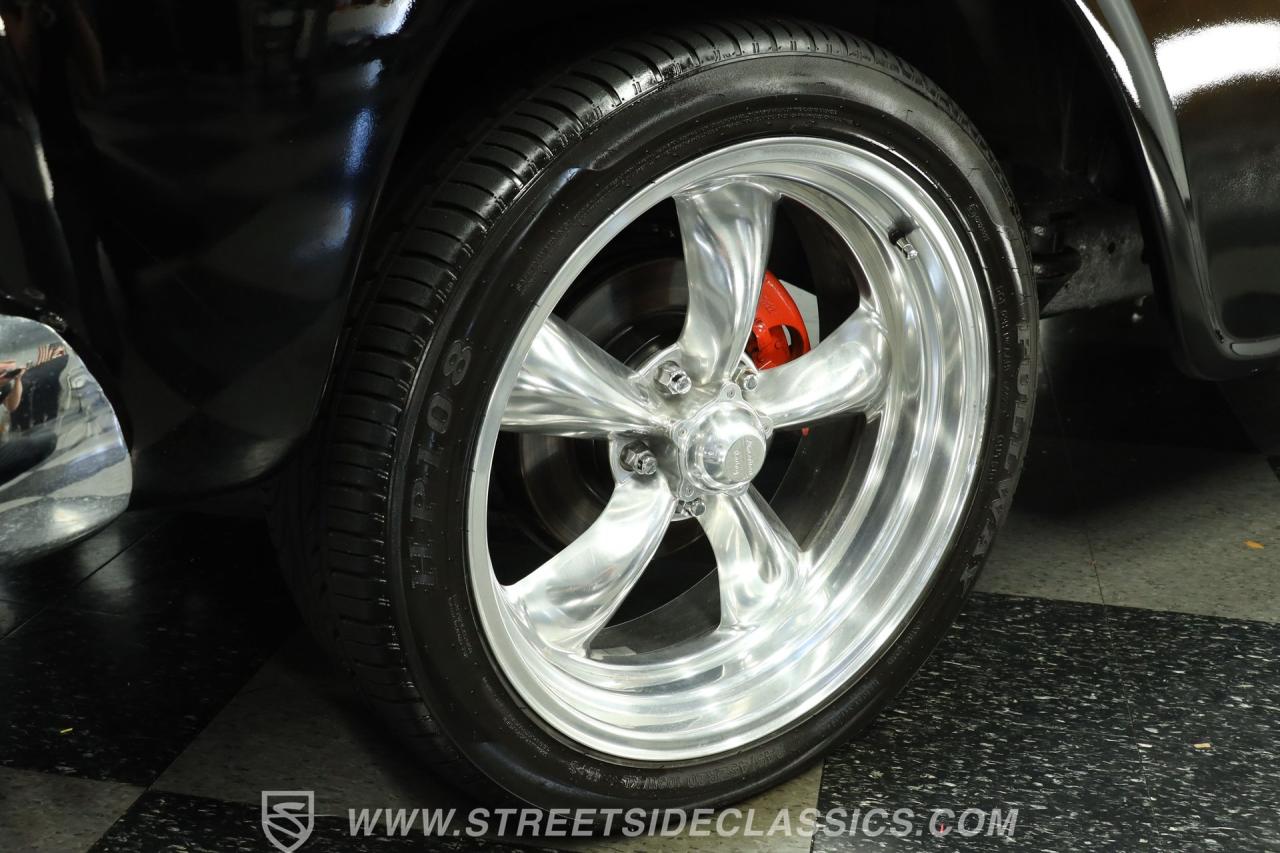 1958 Chevrolet Apache Restomod