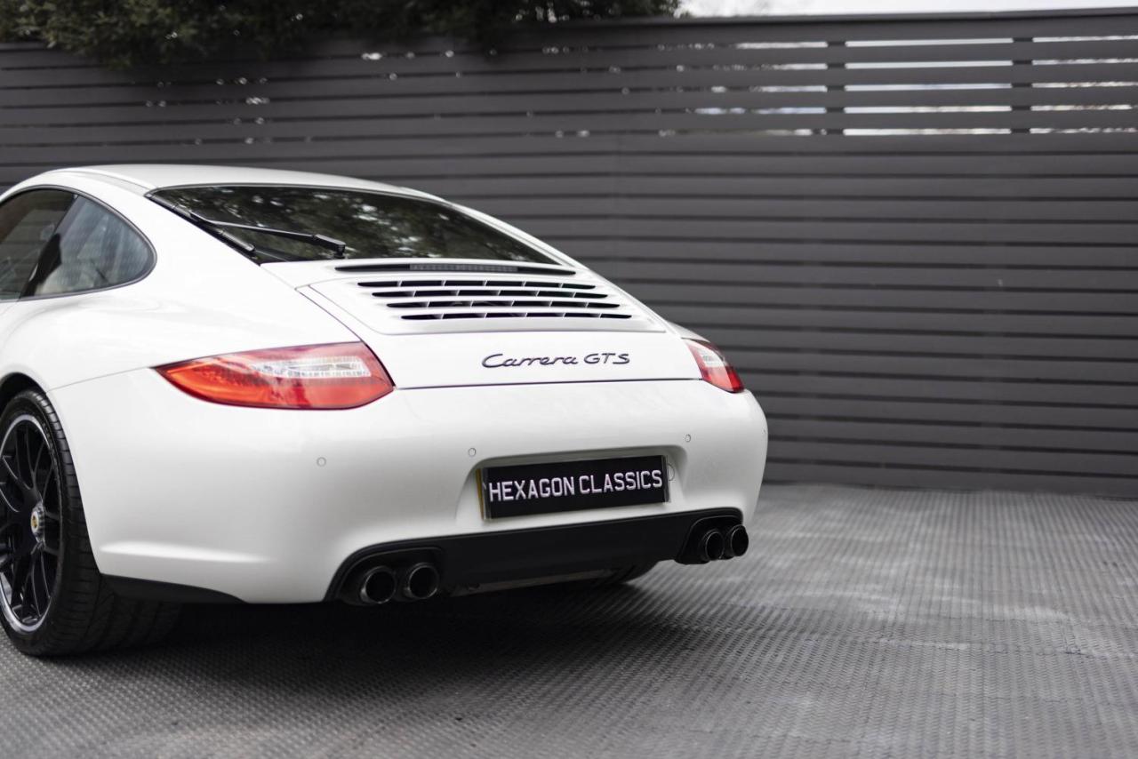 2011 Porsche Unknown