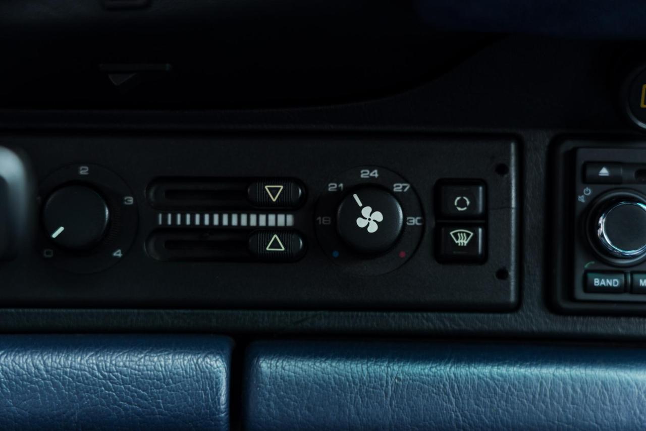 1990 Porsche 911 (964) Carrera 4