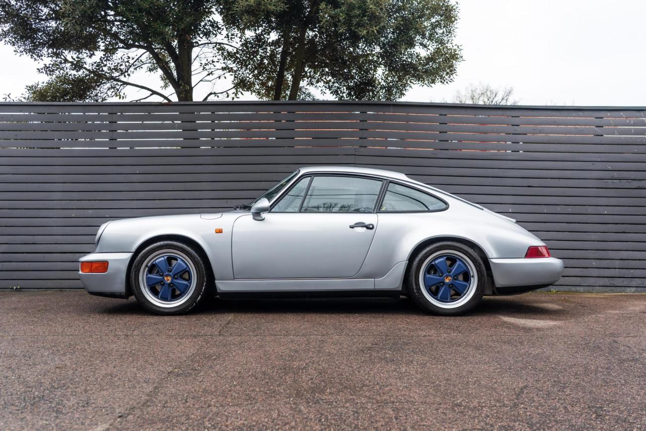 1990 Porsche 911 (964) Carrera 4
