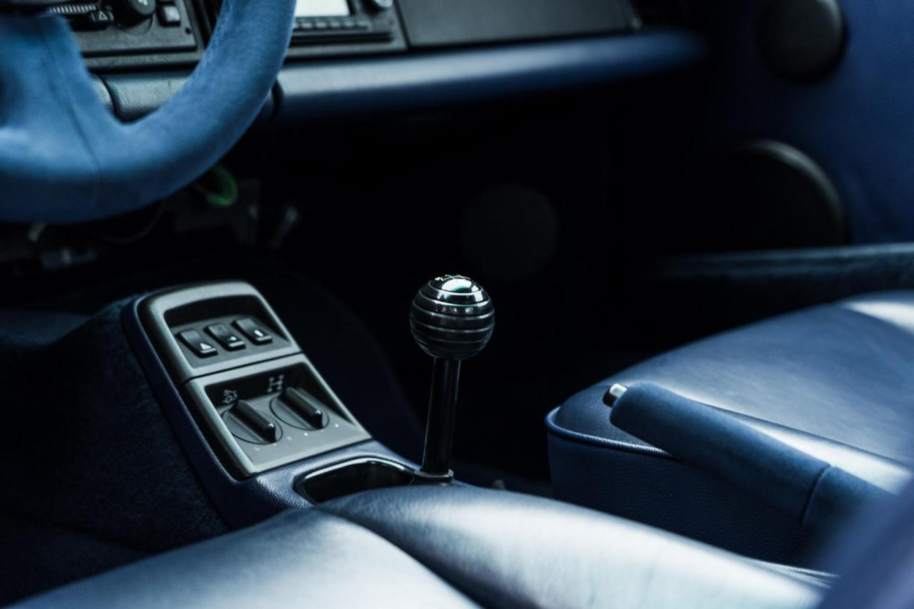 1990 Porsche 911 (964) Carrera 4