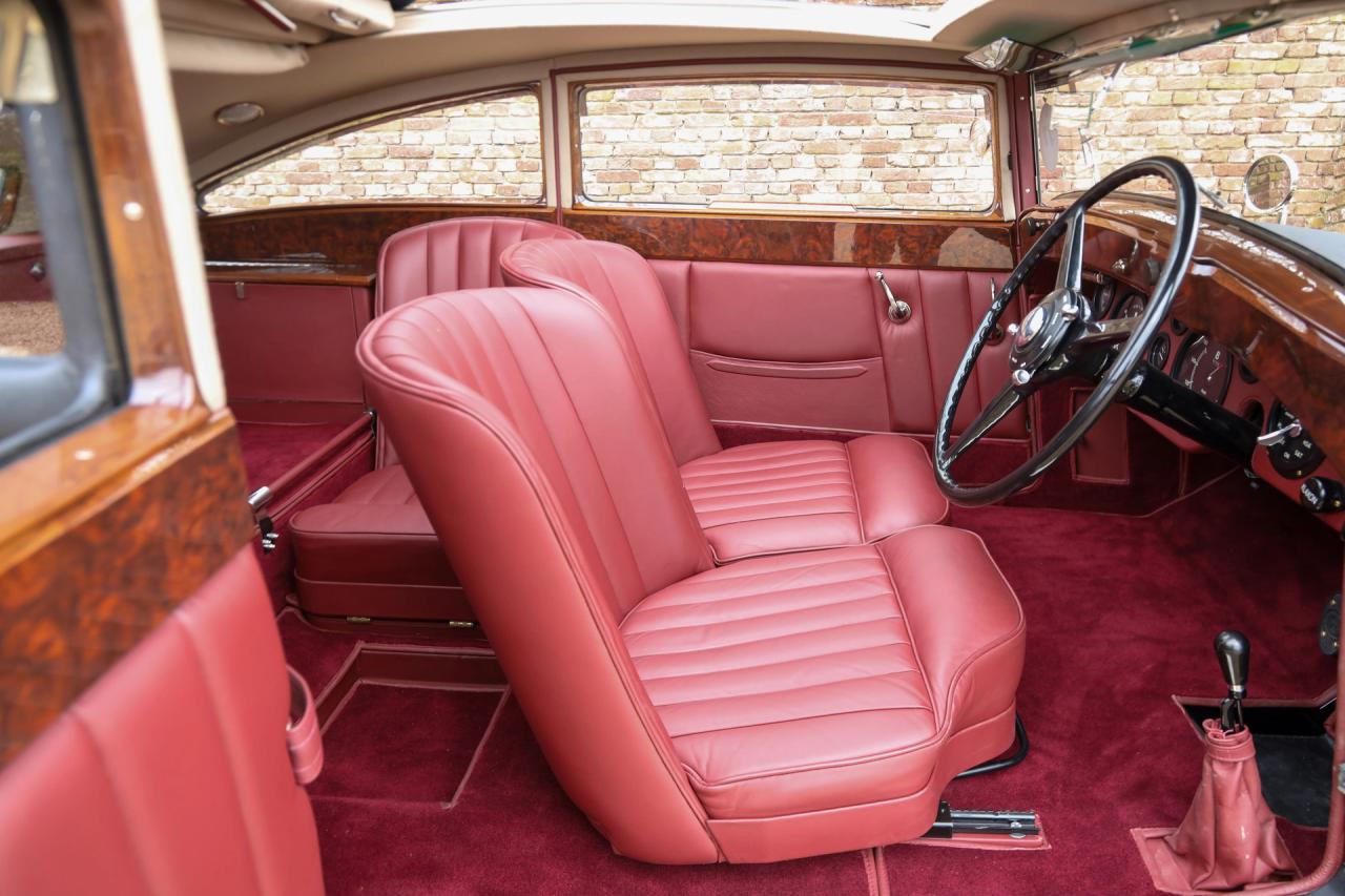 1948 Bentley Blue Train &ldquo;With the B81 engine and the three whiskey glasses&rdquo;