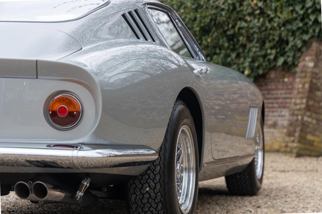 1965 Ferrari 275 GTB Shortnose &ldquo;Certificazione di autenticit&agrave; - Red Book&rdquo;