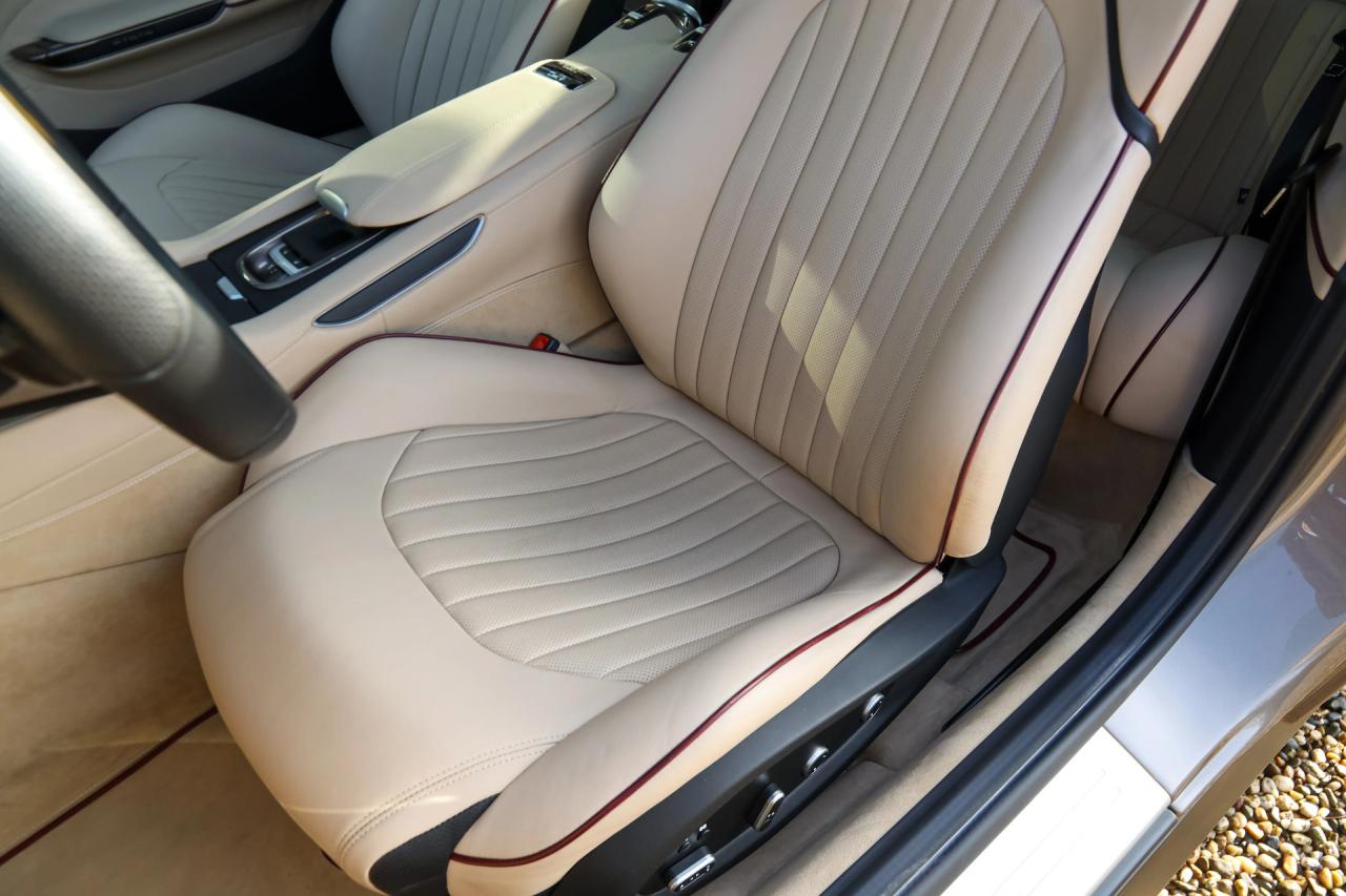 2018 Ferrari GTC4Lusso one of one! Tailor made/Atelier 70th Anni. edition