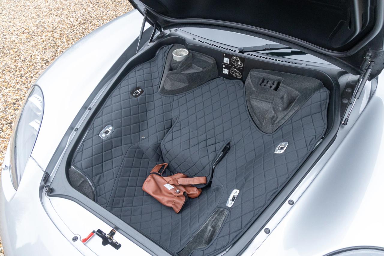 2005 Porsche Carrera GT