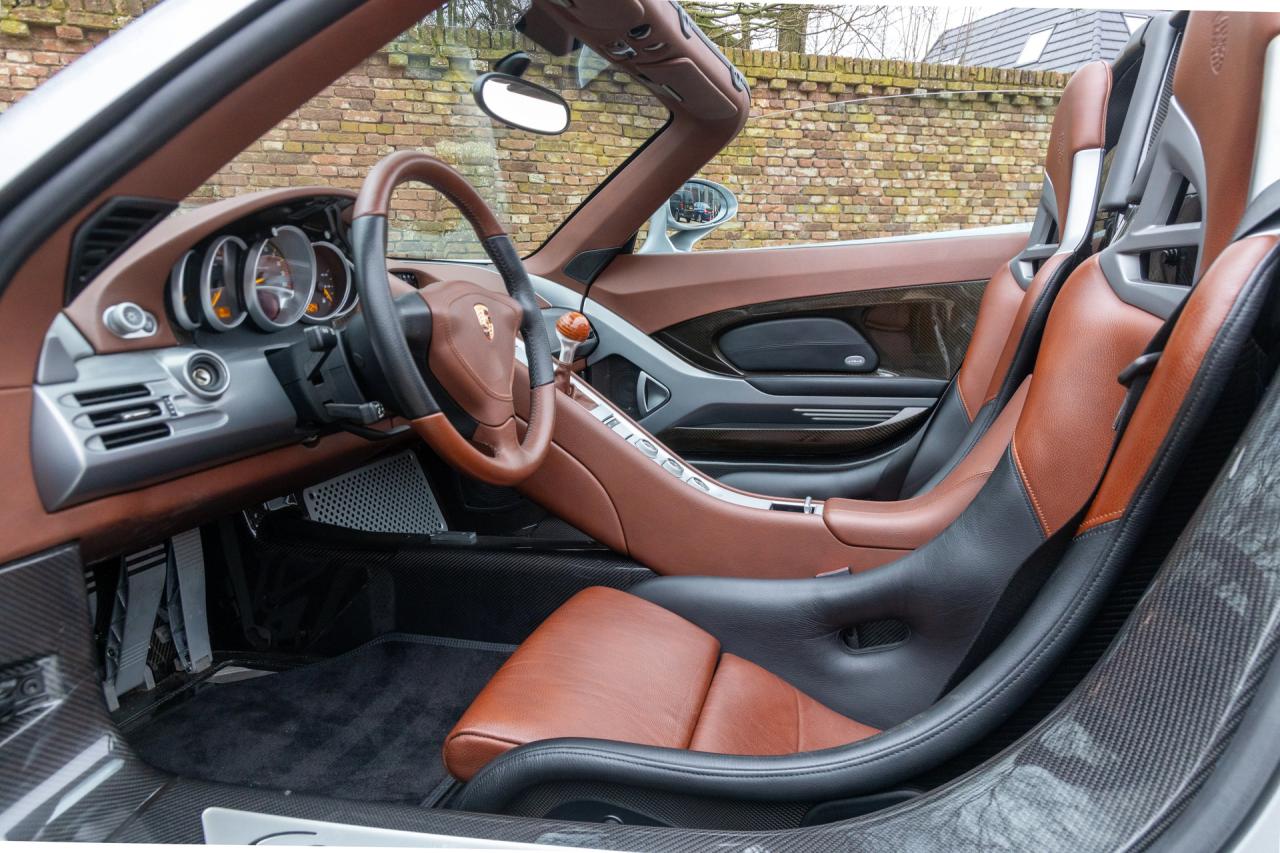 2005 Porsche Carrera GT