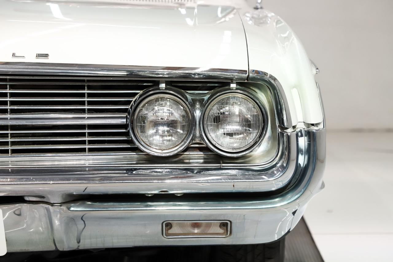 1962 Oldsmobile Starfire