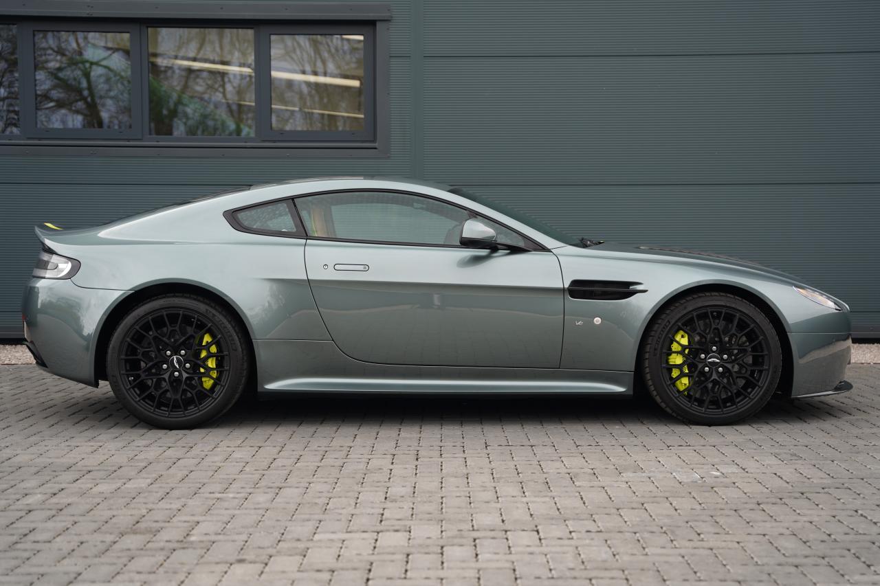 2017 Aston Martin V12 Vantage
