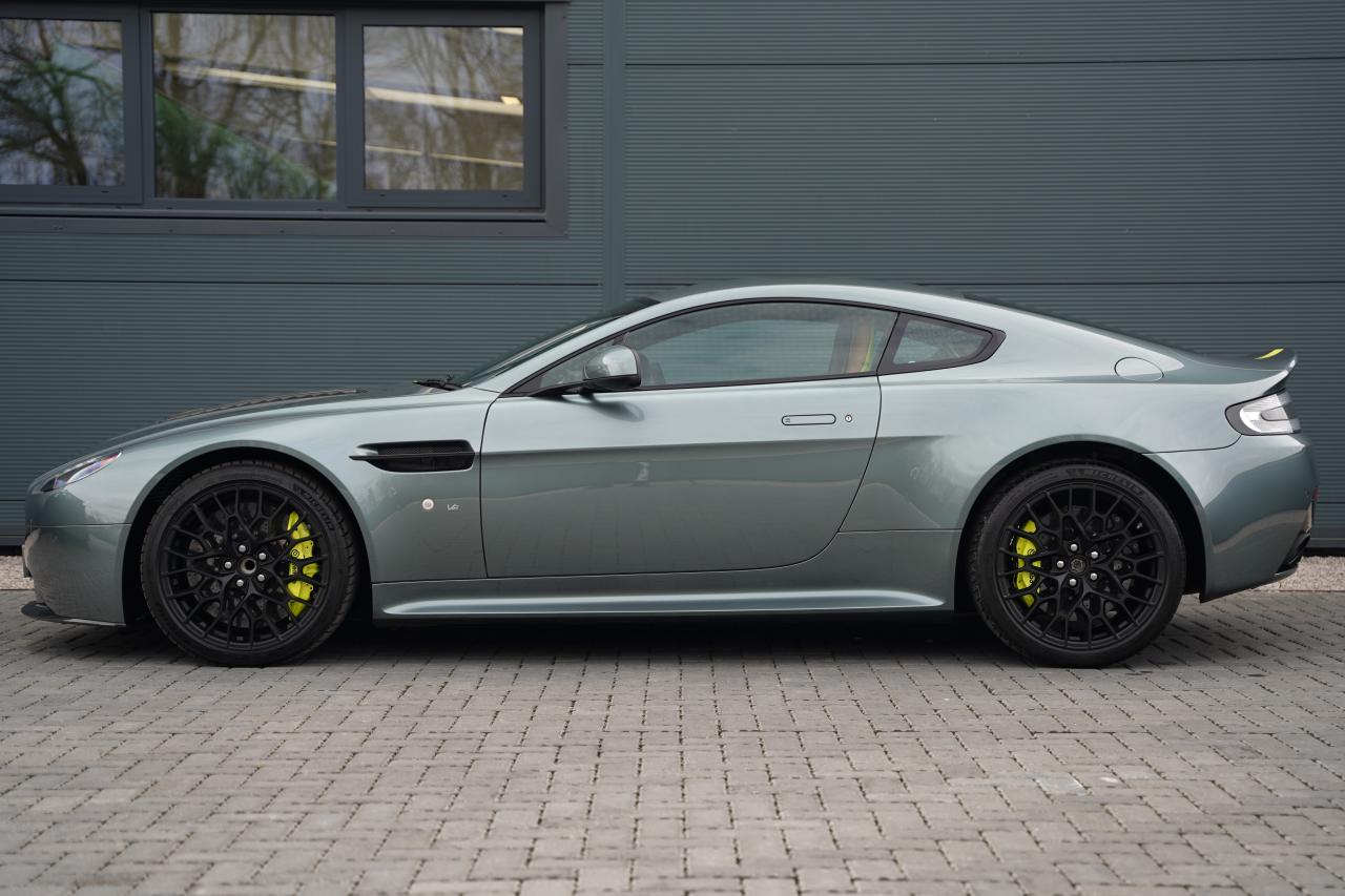 2017 Aston Martin V12 Vantage