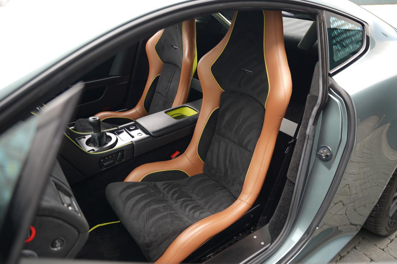 2017 Aston Martin V12 Vantage