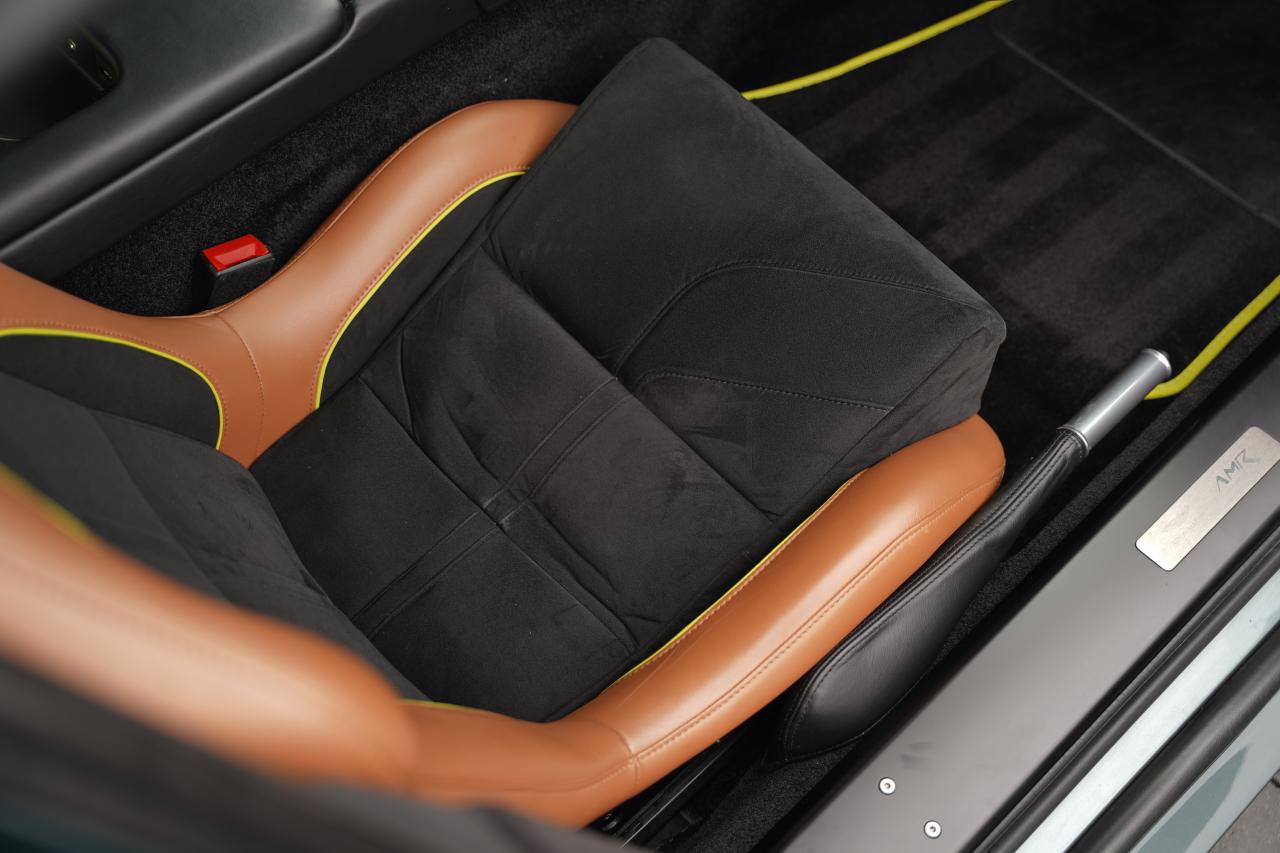 2017 Aston Martin V12 Vantage