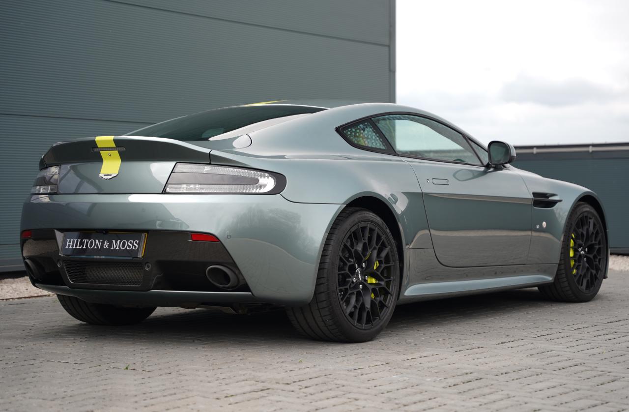 2017 Aston Martin V12 Vantage