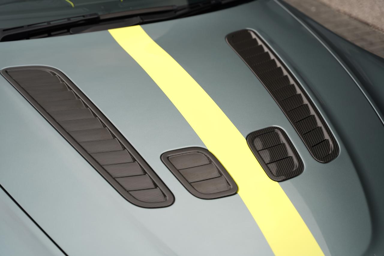 2017 Aston Martin V12 Vantage