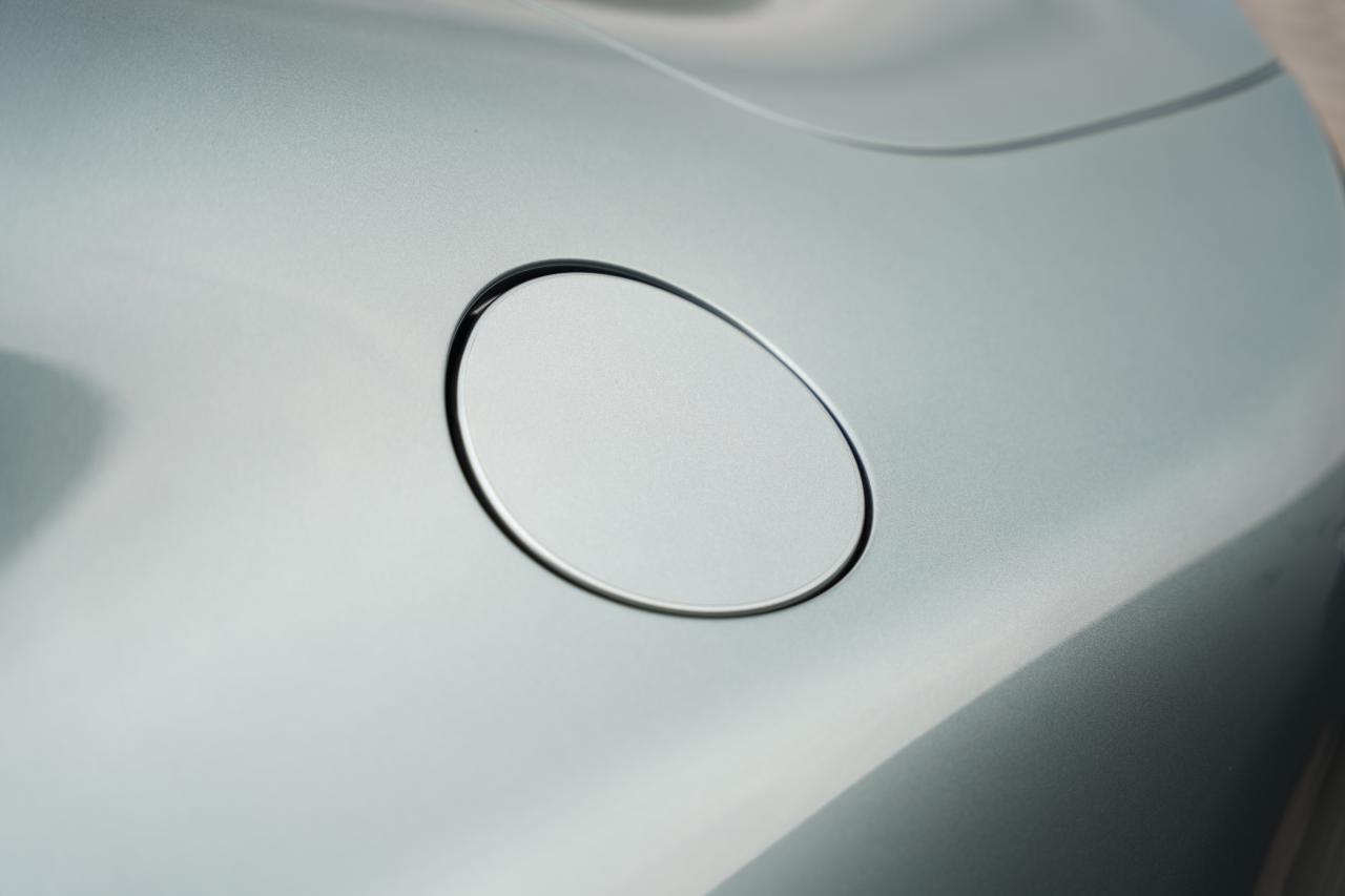 2017 Aston Martin V12 Vantage