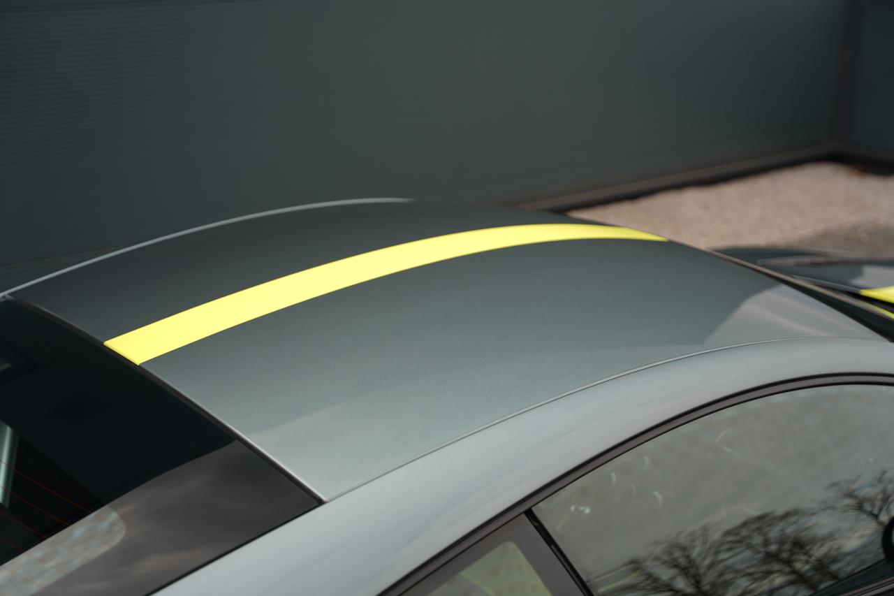 2017 Aston Martin V12 Vantage