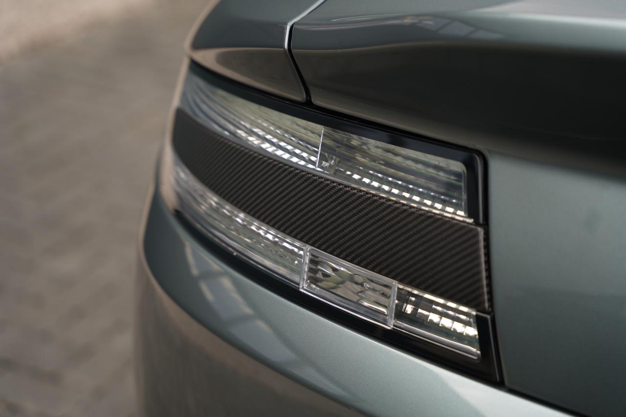 2017 Aston Martin V12 Vantage