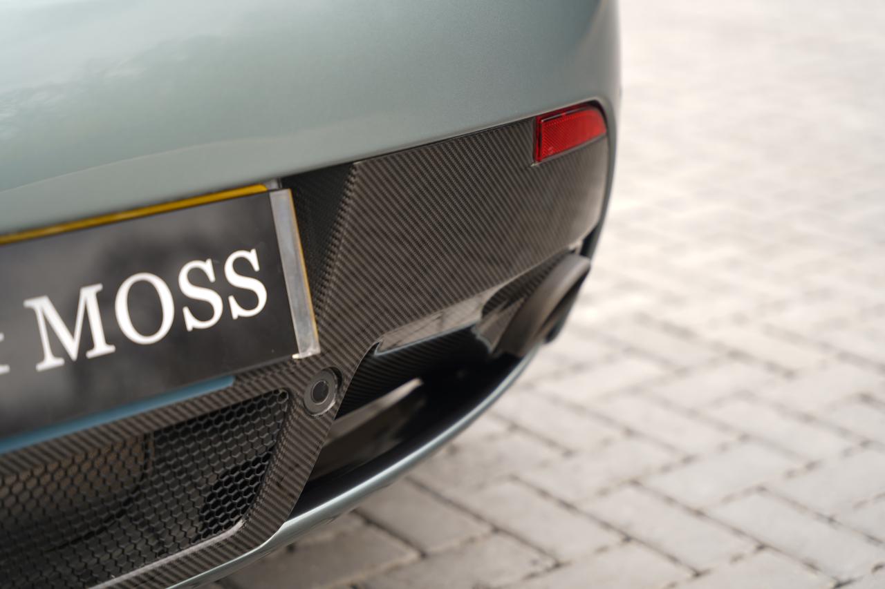 2017 Aston Martin V12 Vantage