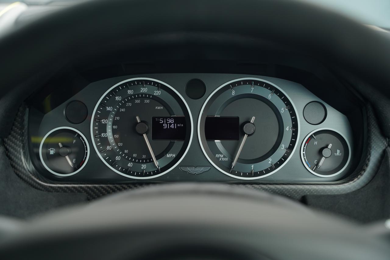 2017 Aston Martin V12 Vantage