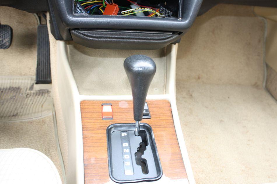 1985 Mercedes - Benz 190D 2.5